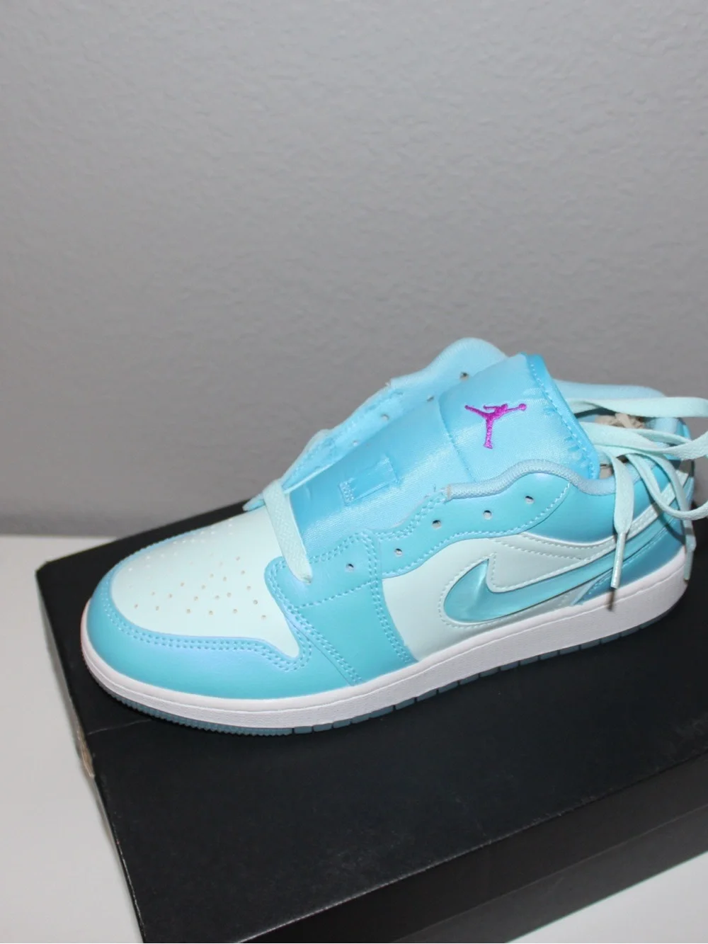 Nike low top